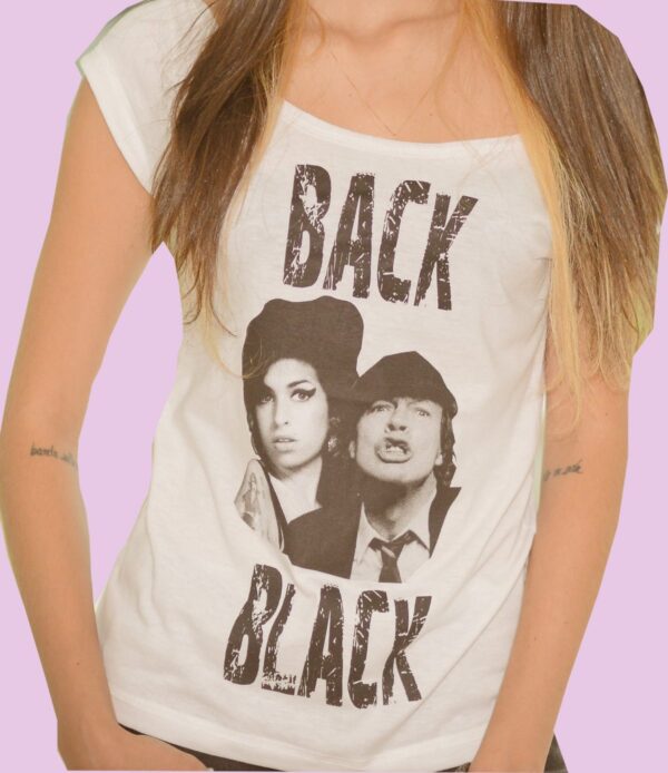 Camiseta Back Black - Feminina - Branca